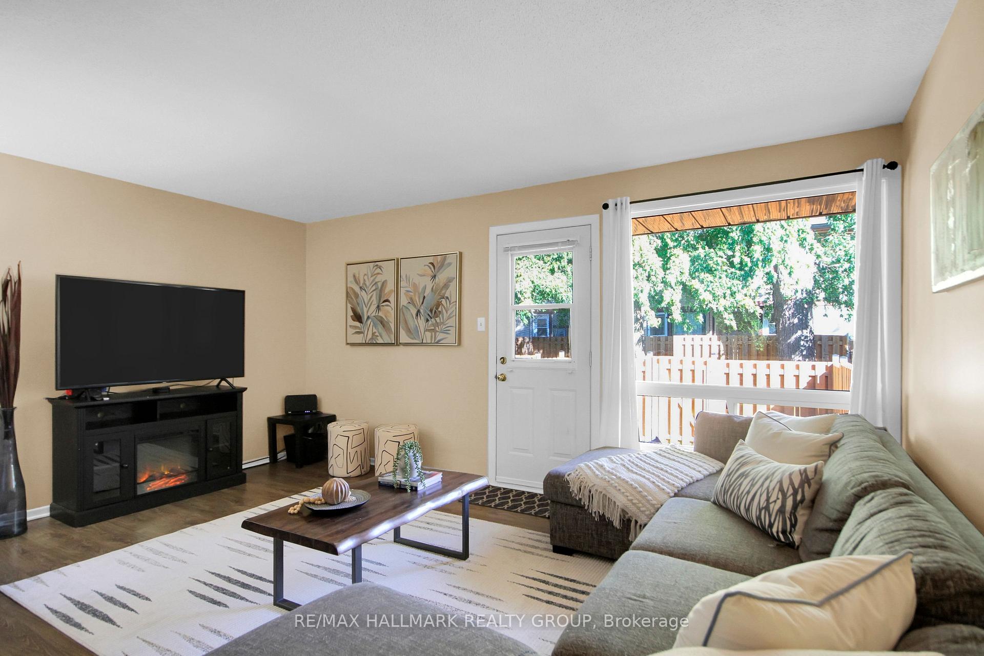 Photo 14 of Unit 61, 1582 Feather Lane, Ottawa, Sawmill Creek/Timbermill — HOMEH