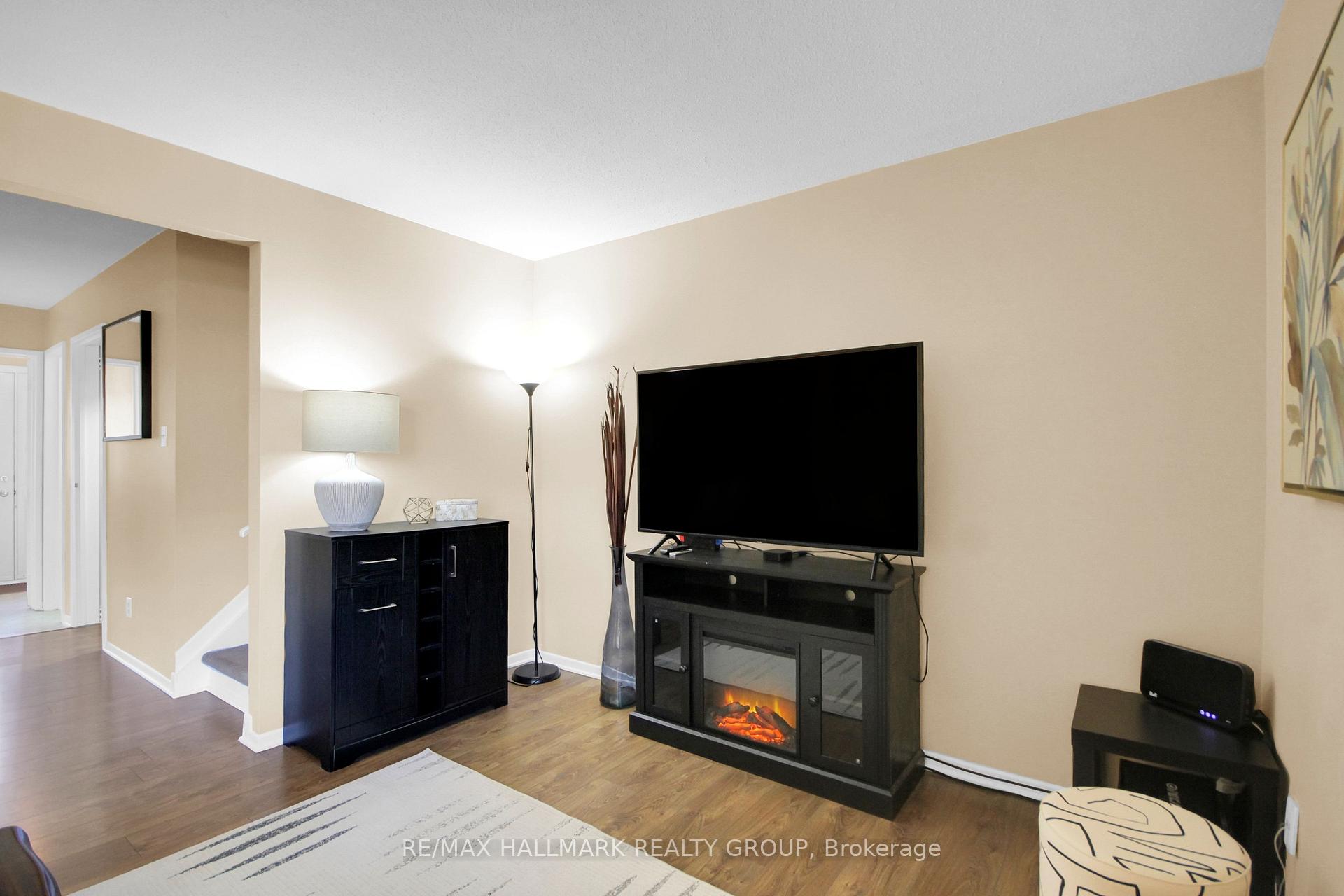 Photo 18 of Unit 61, 1582 Feather Lane, Ottawa, Sawmill Creek/Timbermill — HOMEH