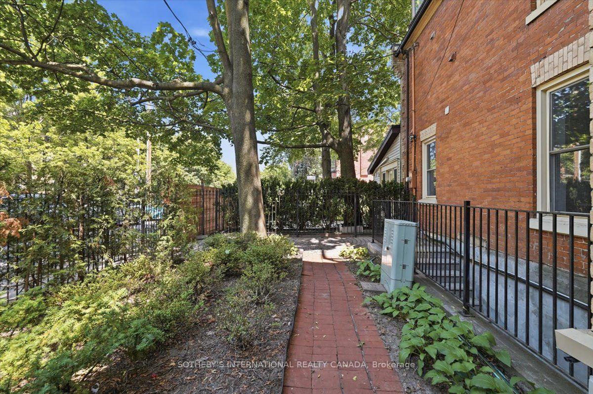 Photo 10 of Unit Lower Unit, 33 Rose Avenue, Toronto, Cabbagetown-South St. James Town — HOMEH