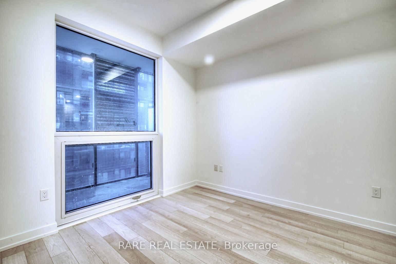 Photo 5 of Unit 1806, 39 Roehampton Avenue, Toronto, Mount Pleasant West — HOMEH