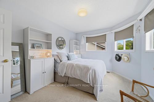 Photo 16 of 5 Lofthouse Drive, Whitby, Rolling Acres — HOMEH