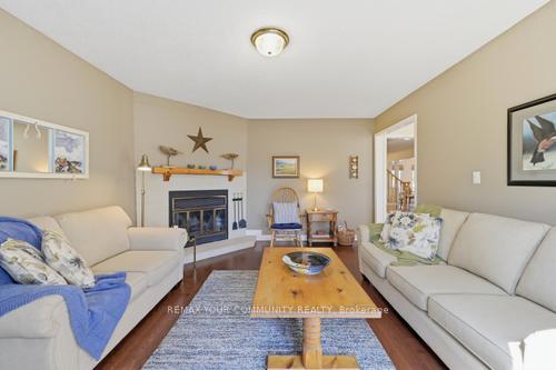 Photo 18 of 5 Lofthouse Drive, Whitby, Rolling Acres — HOMEH