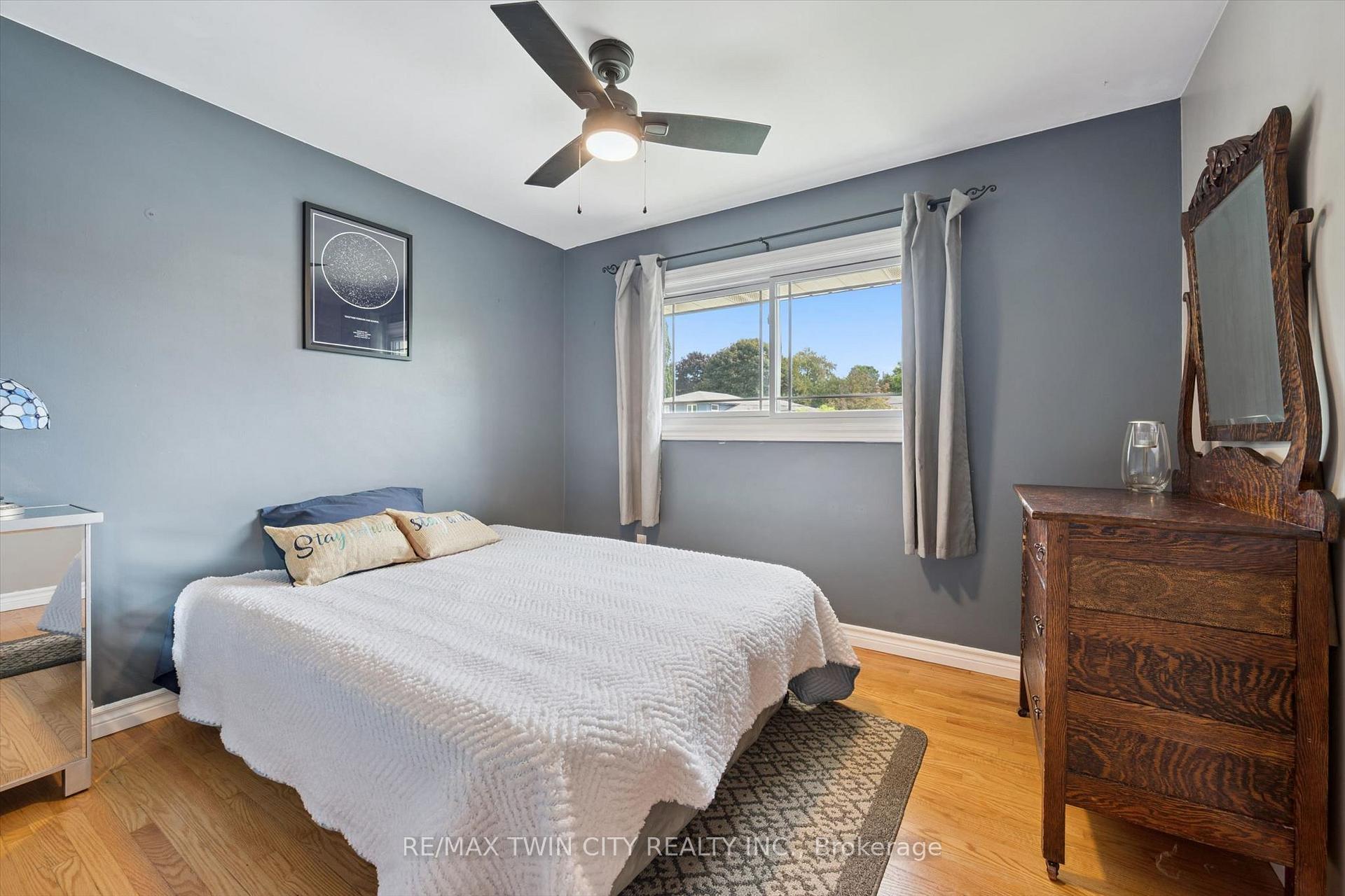 Photo 16 of 254 Quickfall Drive, Waterloo — HOMEH