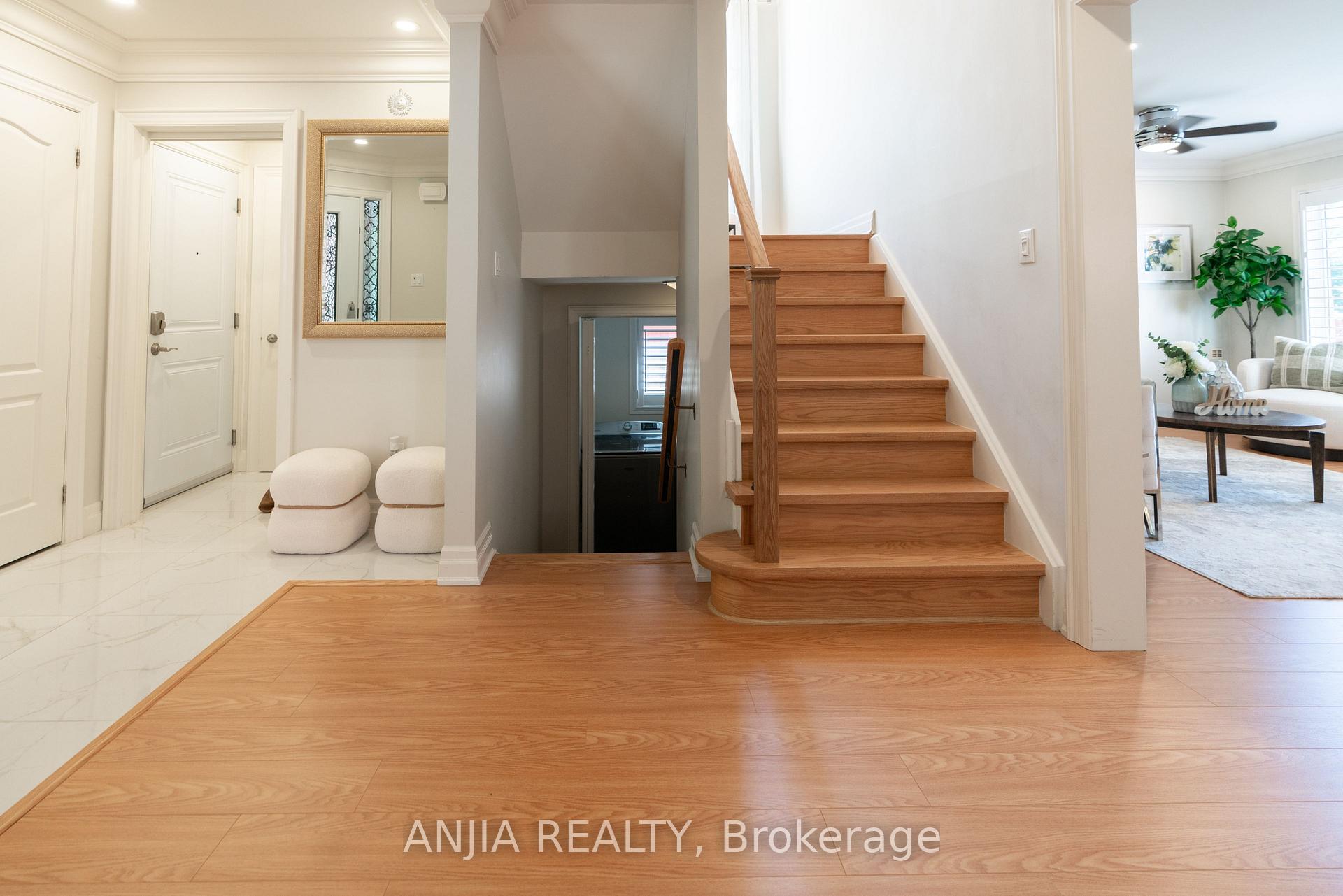Photo 8 of 2410 Eden Valley Drive, Oakville, River Oaks — HOMEH