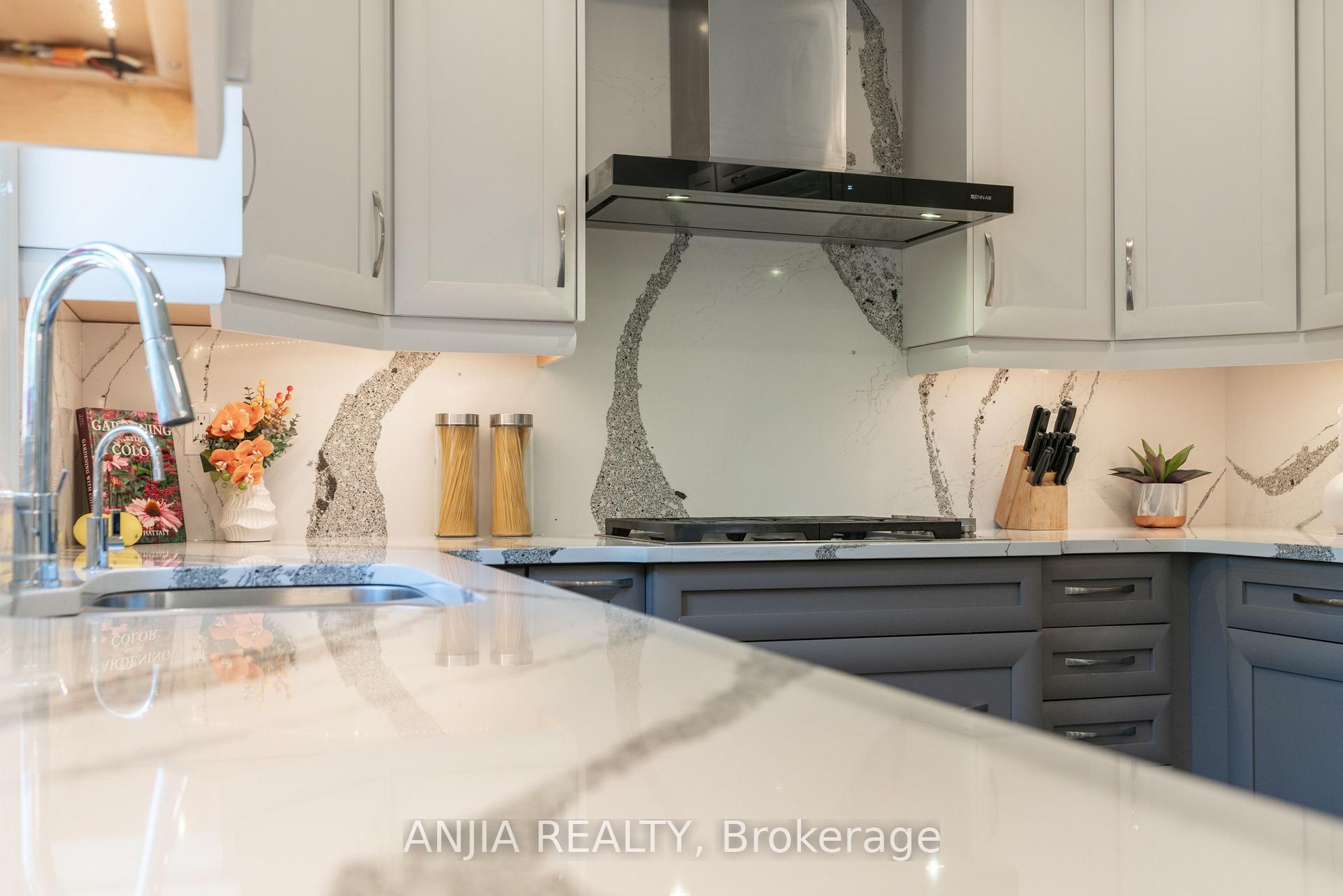 Photo 15 of 2410 Eden Valley Drive, Oakville, River Oaks — HOMEH