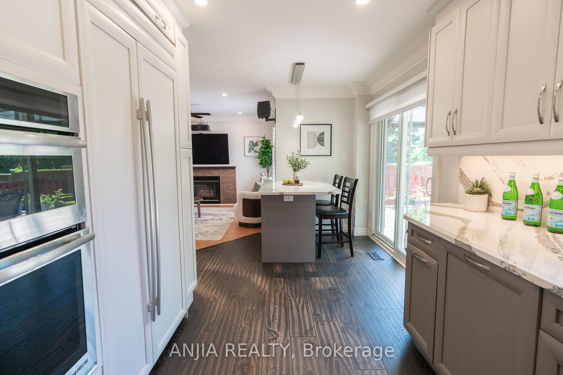 Photo 17 of 2410 Eden Valley Drive, Oakville, River Oaks — HOMEH