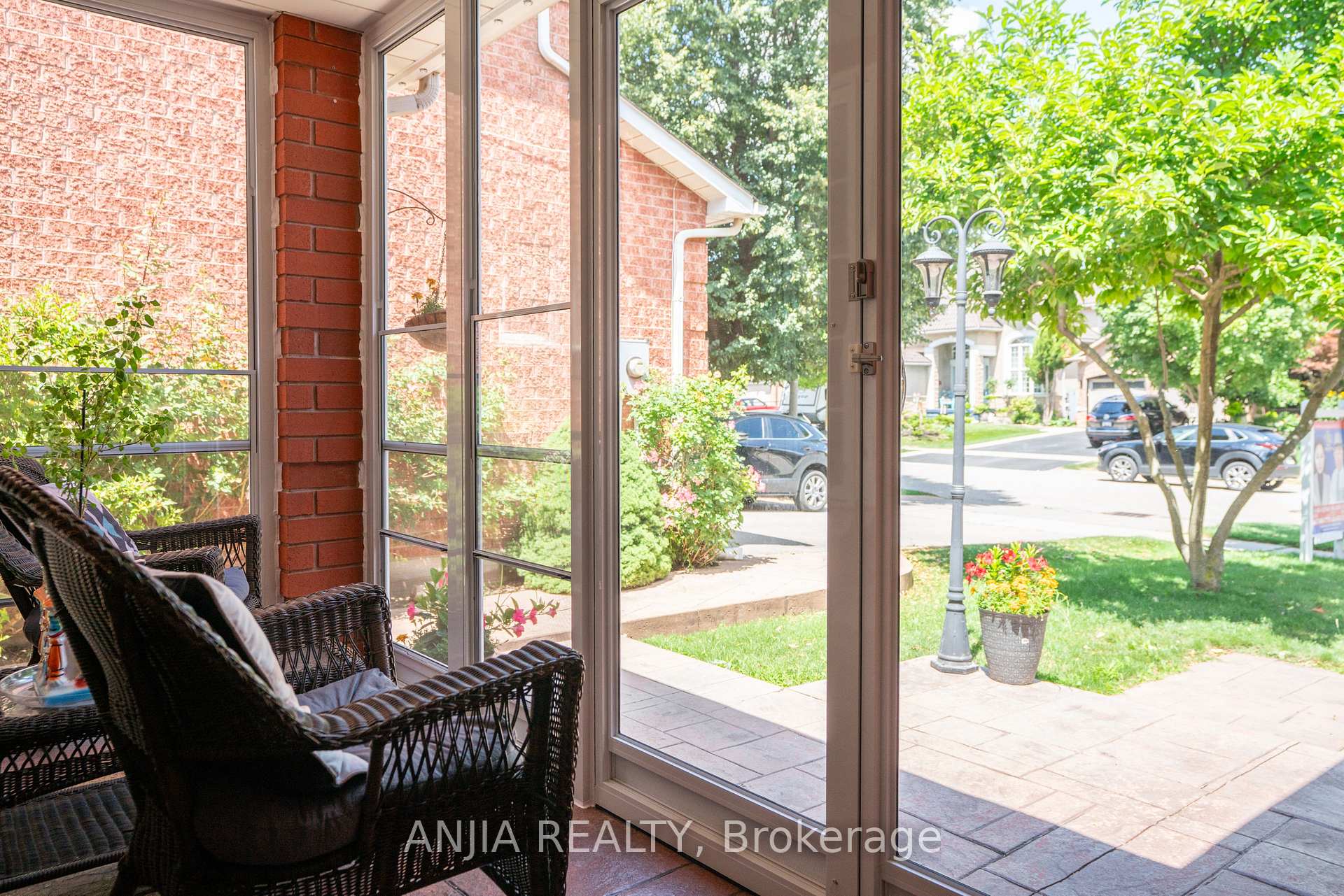 Photo 40 of 2410 Eden Valley Drive, Oakville, River Oaks — HOMEH