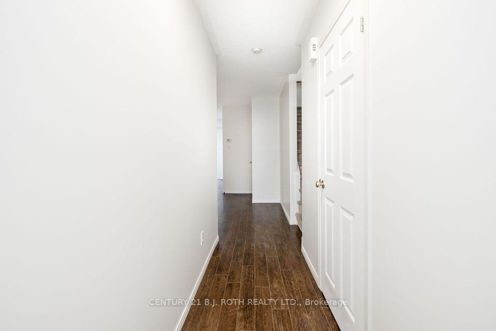 Photo 4 of Unit 18, 531 High Street, Orillia — HOMEH