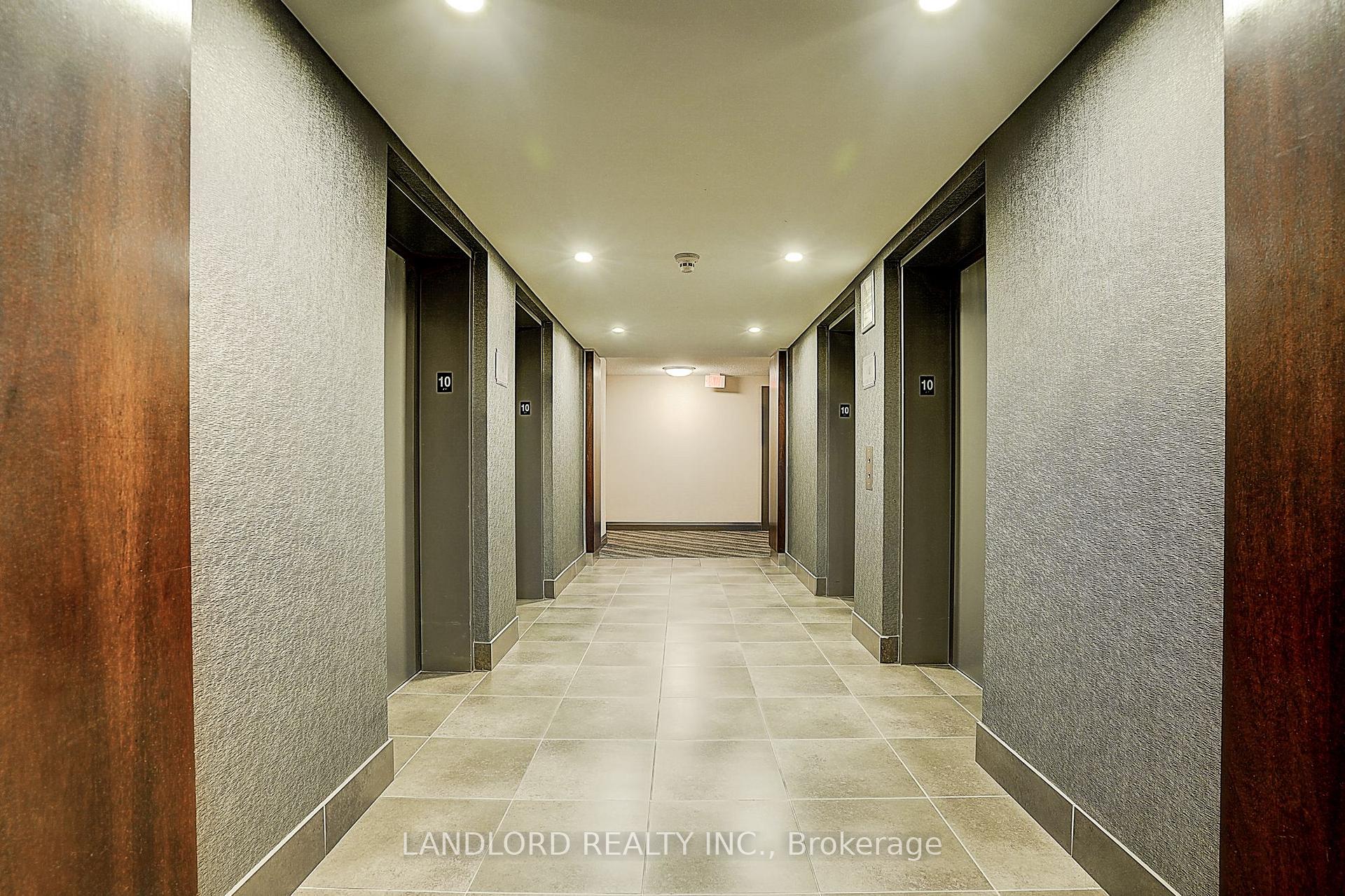 Photo 8 of Unit 1014, 17 Barberry Place, North York, Bayview Village — HOMEH