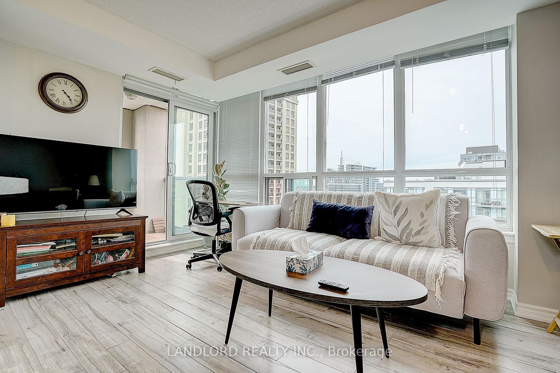 Photo 14 of Unit 1014, 17 Barberry Place, North York, Bayview Village — HOMEH