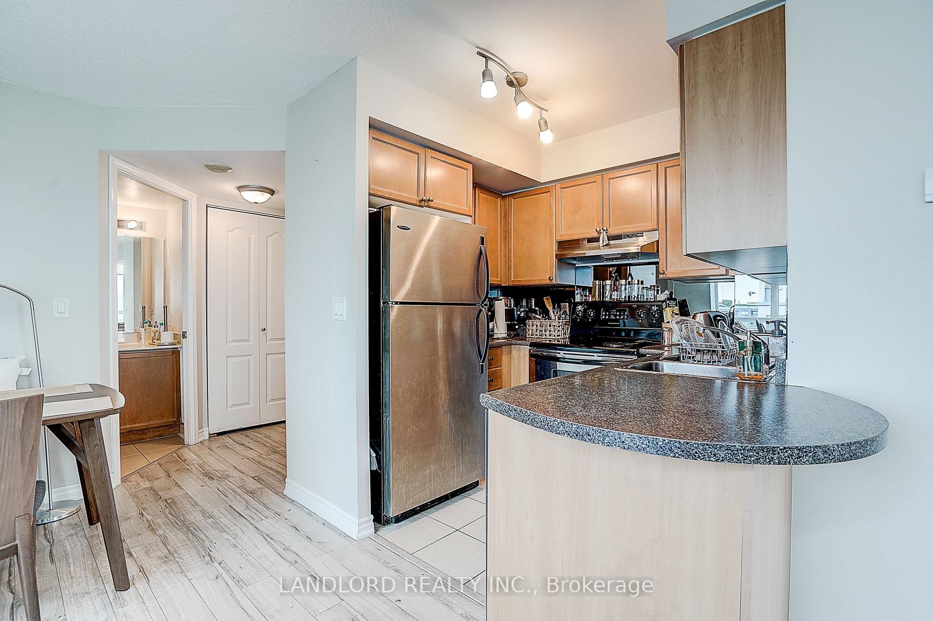 Photo 22 of Unit 1014, 17 Barberry Place, North York, Bayview Village — HOMEH
