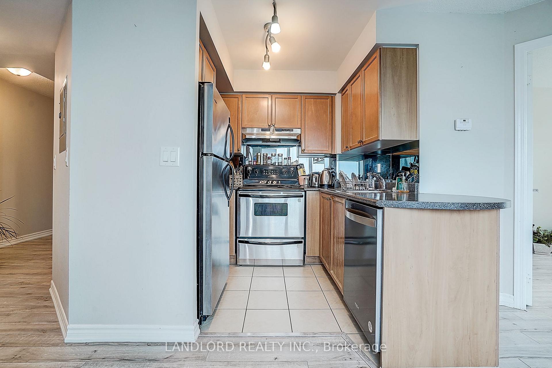 Photo 23 of Unit 1014, 17 Barberry Place, North York, Bayview Village — HOMEH