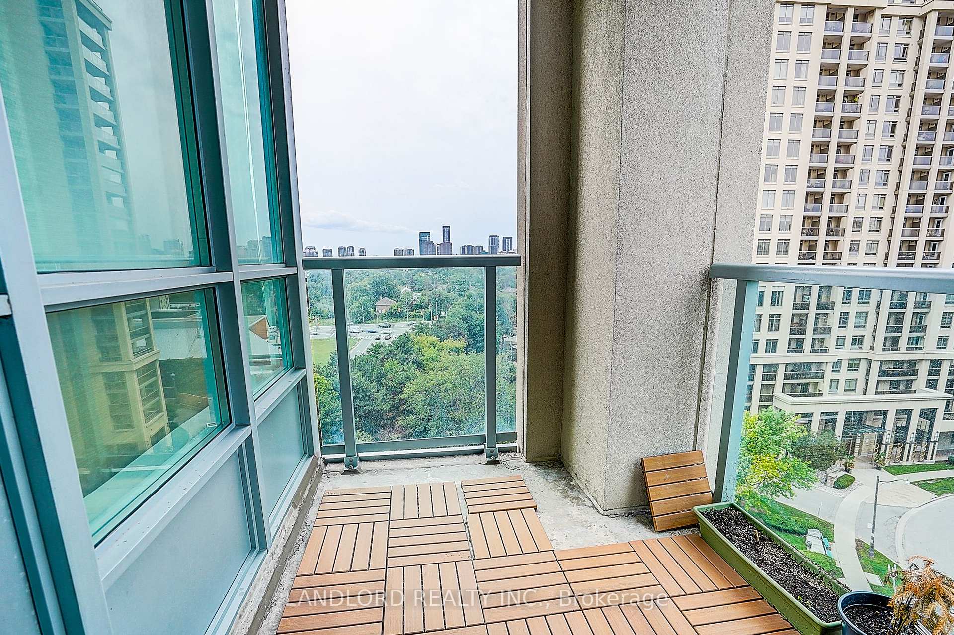 Photo 31 of Unit 1014, 17 Barberry Place, North York, Bayview Village — HOMEH