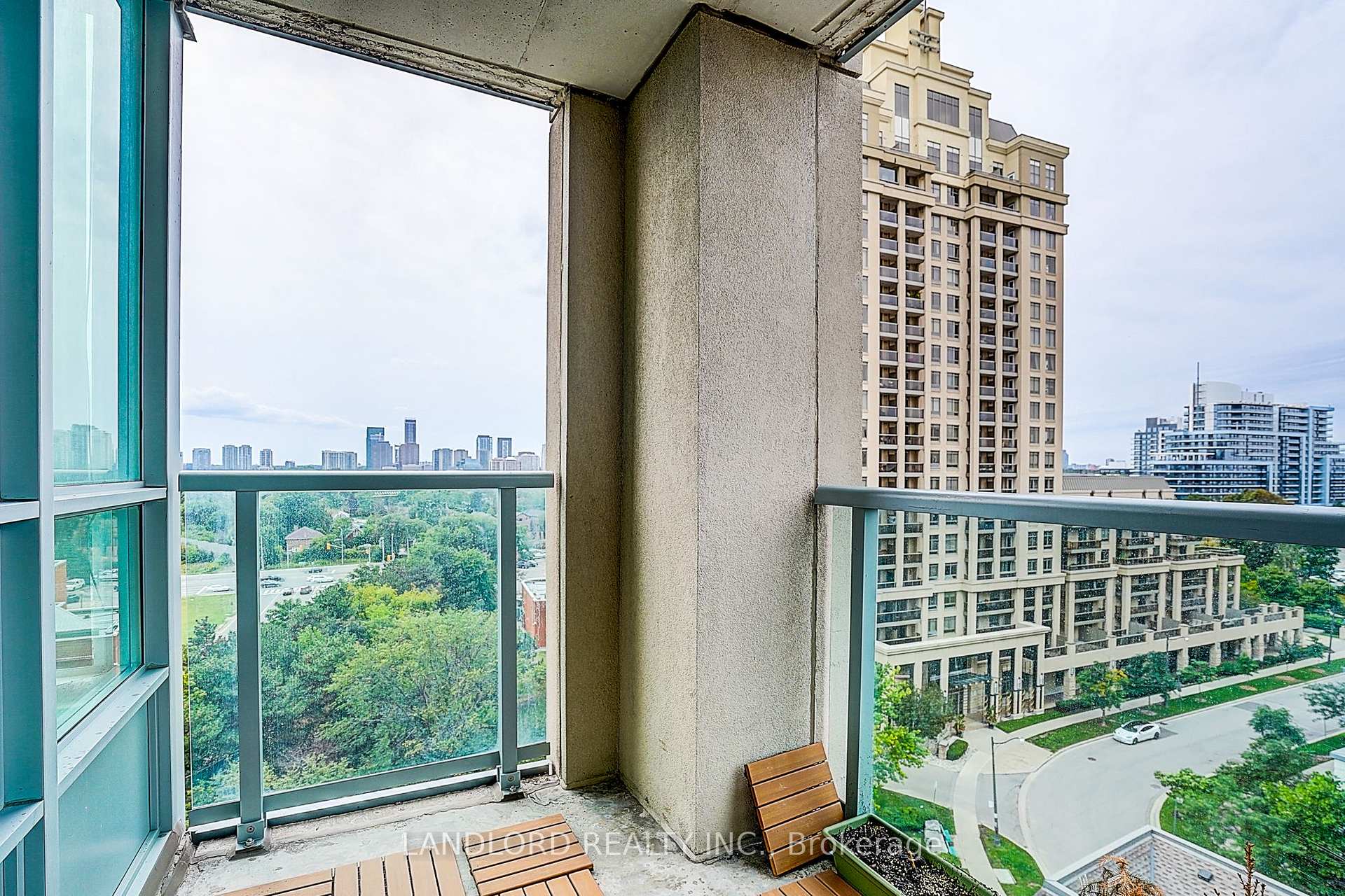 Photo 32 of Unit 1014, 17 Barberry Place, North York, Bayview Village — HOMEH