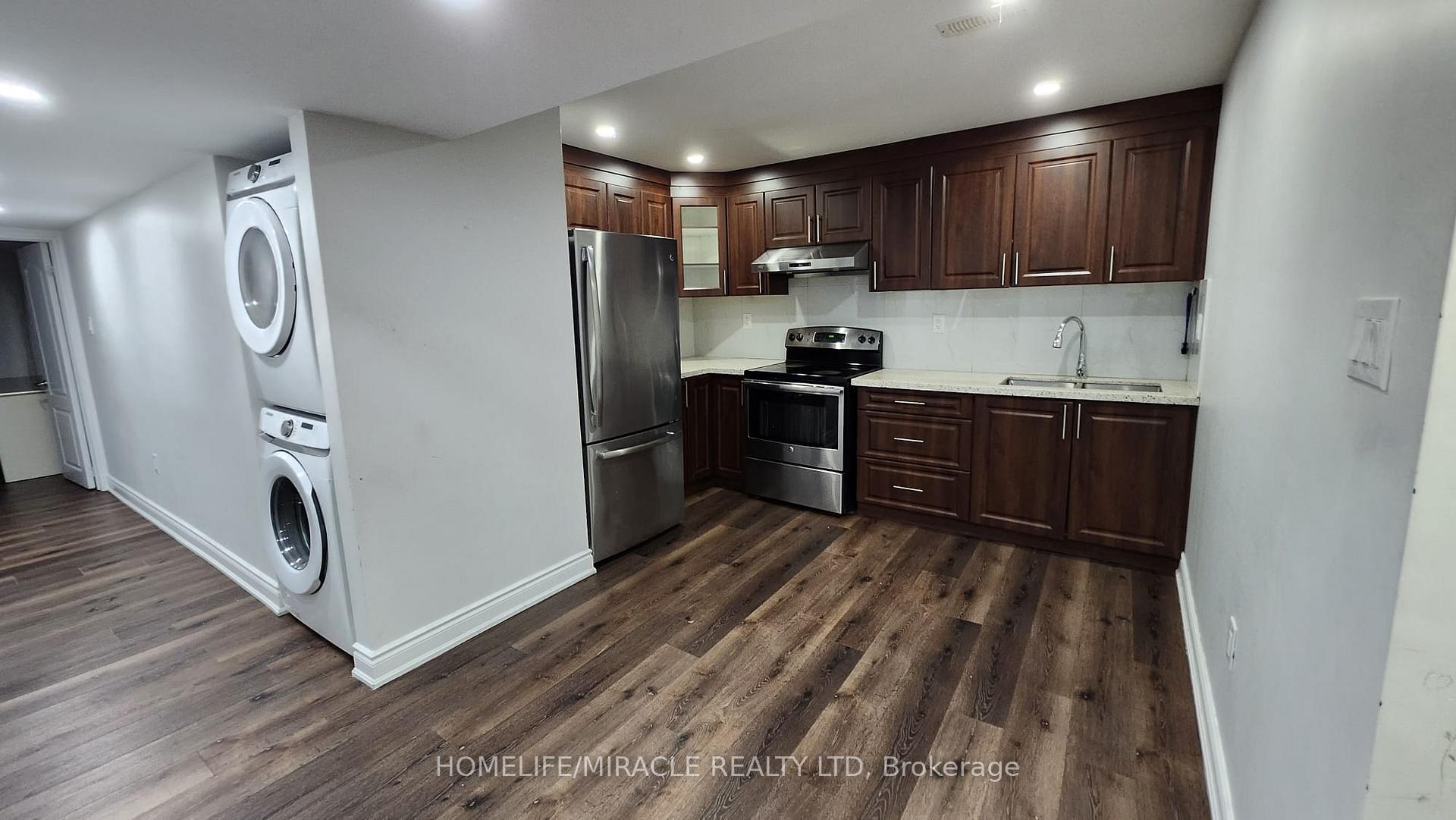 Photo 5 of 92 Stedford Crescent, Brampton, Northwest Brampton — HOMEH
