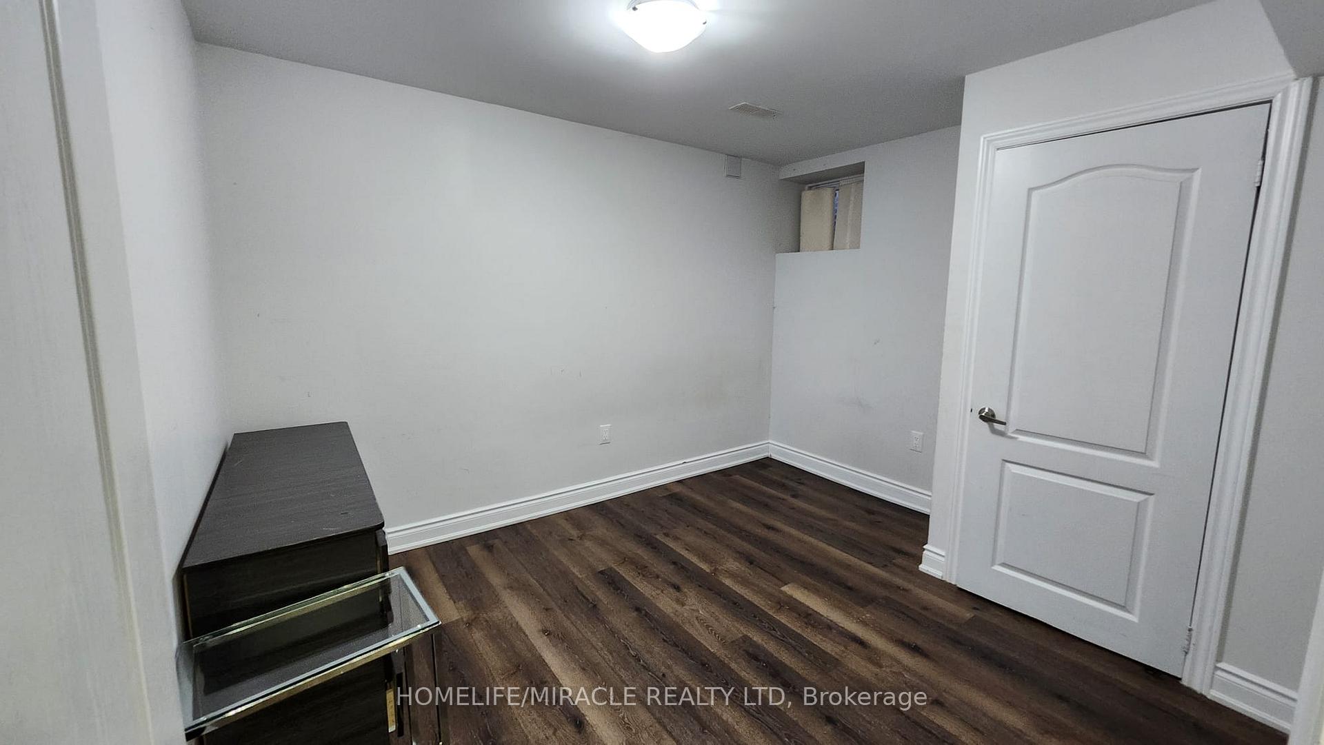Photo 7 of 92 Stedford Crescent, Brampton, Northwest Brampton — HOMEH