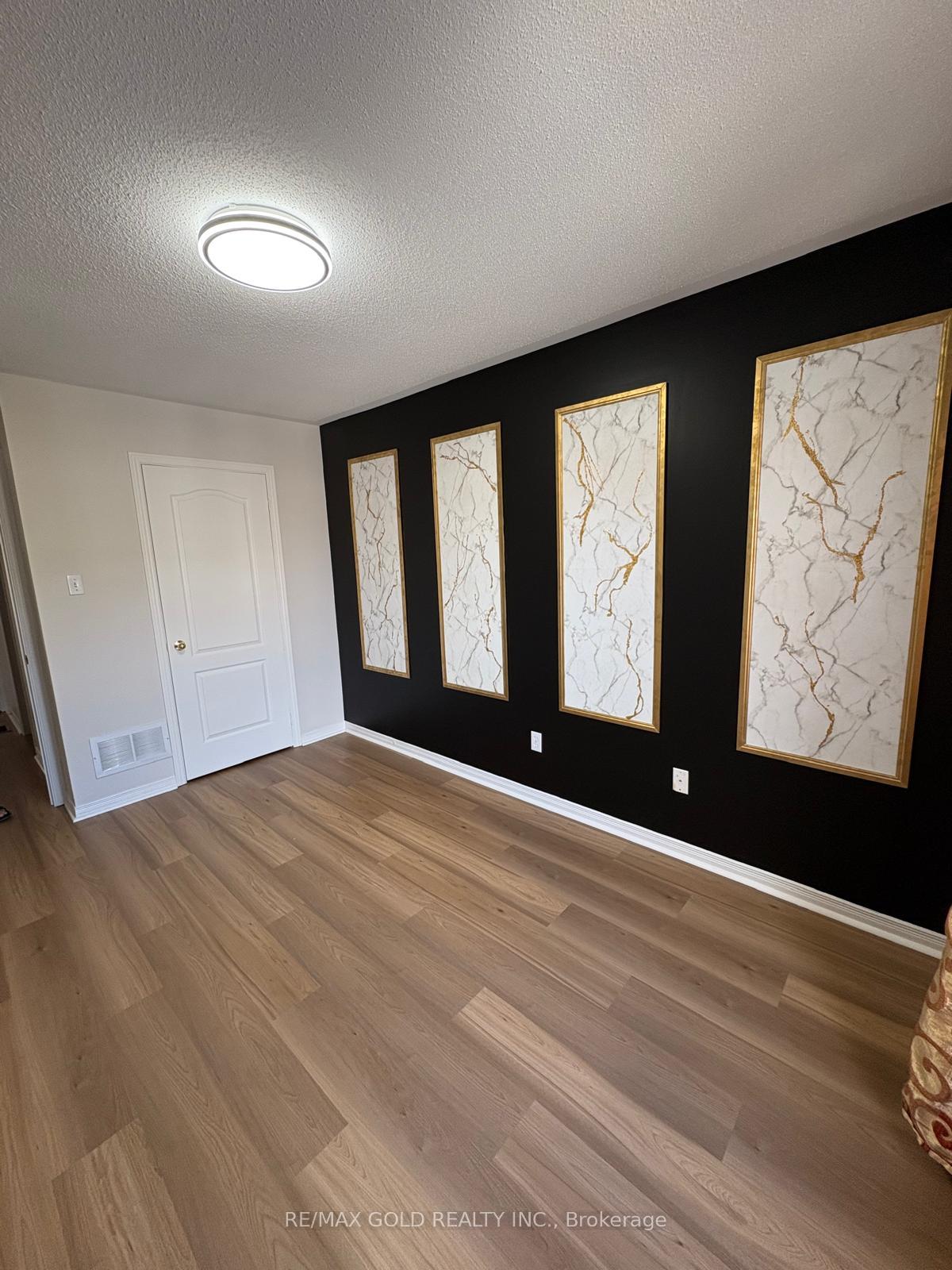Photo 10 of 10 Irene Crescent, Brampton, Fletcher's Meadow — HOMEH
