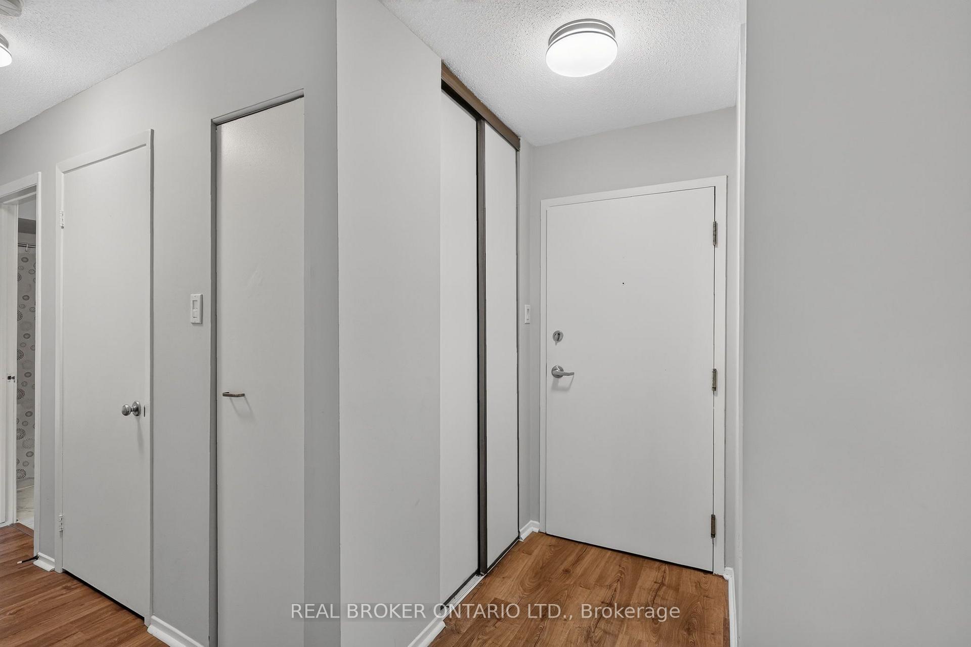 Photo 6 of Unit 118, 216 Viewmount Drive, Ottawa, Borden Farm/Stewart Farm/Carleton Heights/Parkwood Hills — HOMEH