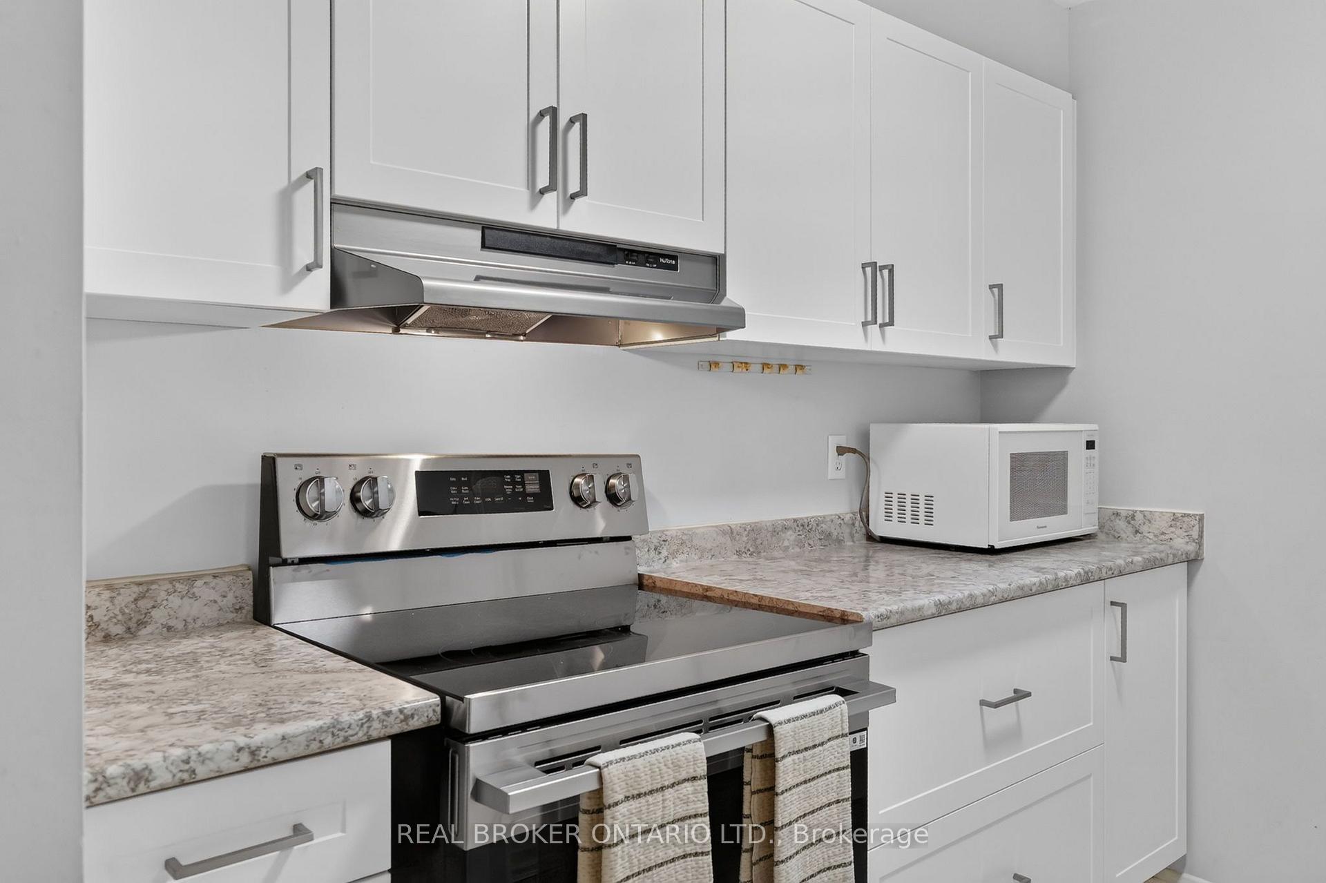 Photo 8 of Unit 118, 216 Viewmount Drive, Ottawa, Borden Farm/Stewart Farm/Carleton Heights/Parkwood Hills — HOMEH