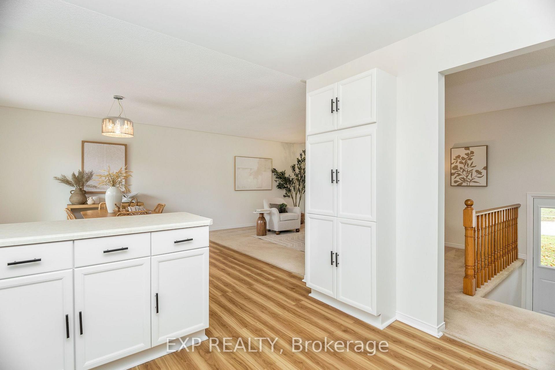 Photo 11 of 33 Shaw Street, Springwater, Elmvale — HOMEH