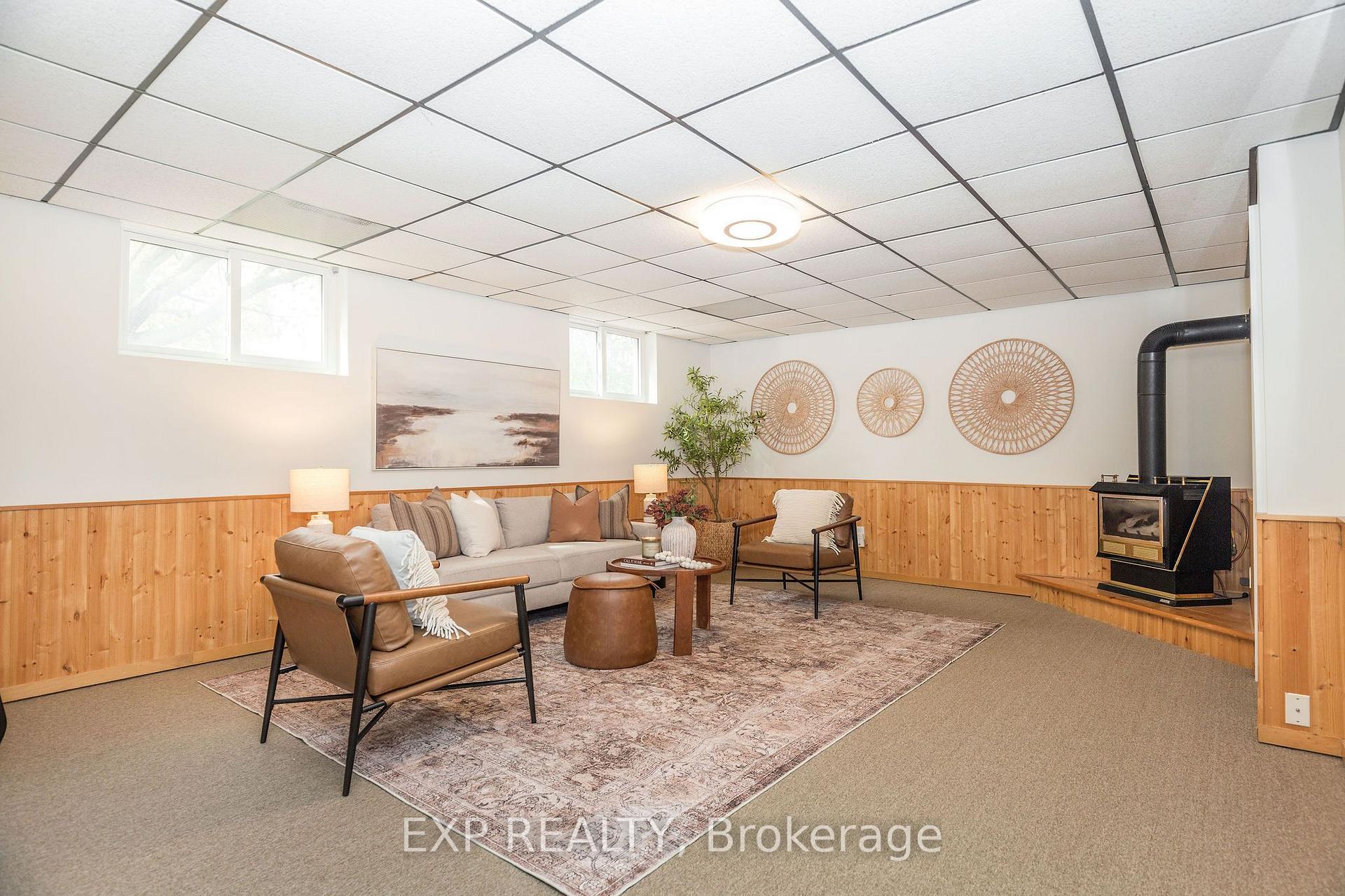 Photo 23 of 33 Shaw Street, Springwater, Elmvale — HOMEH