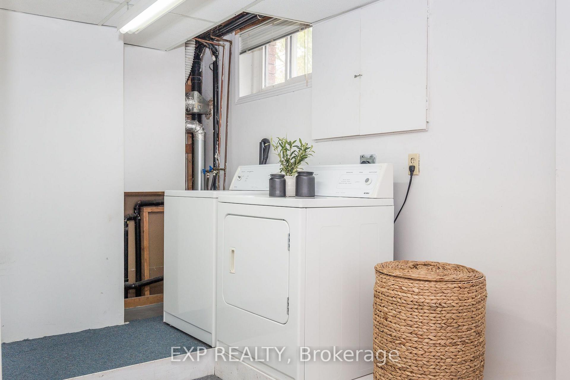 Photo 29 of 33 Shaw Street, Springwater, Elmvale — HOMEH