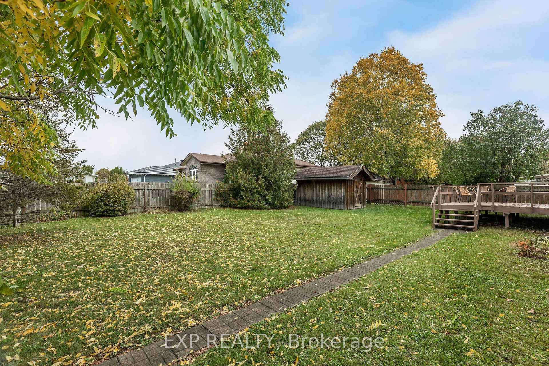 Photo 35 of 33 Shaw Street, Springwater, Elmvale — HOMEH