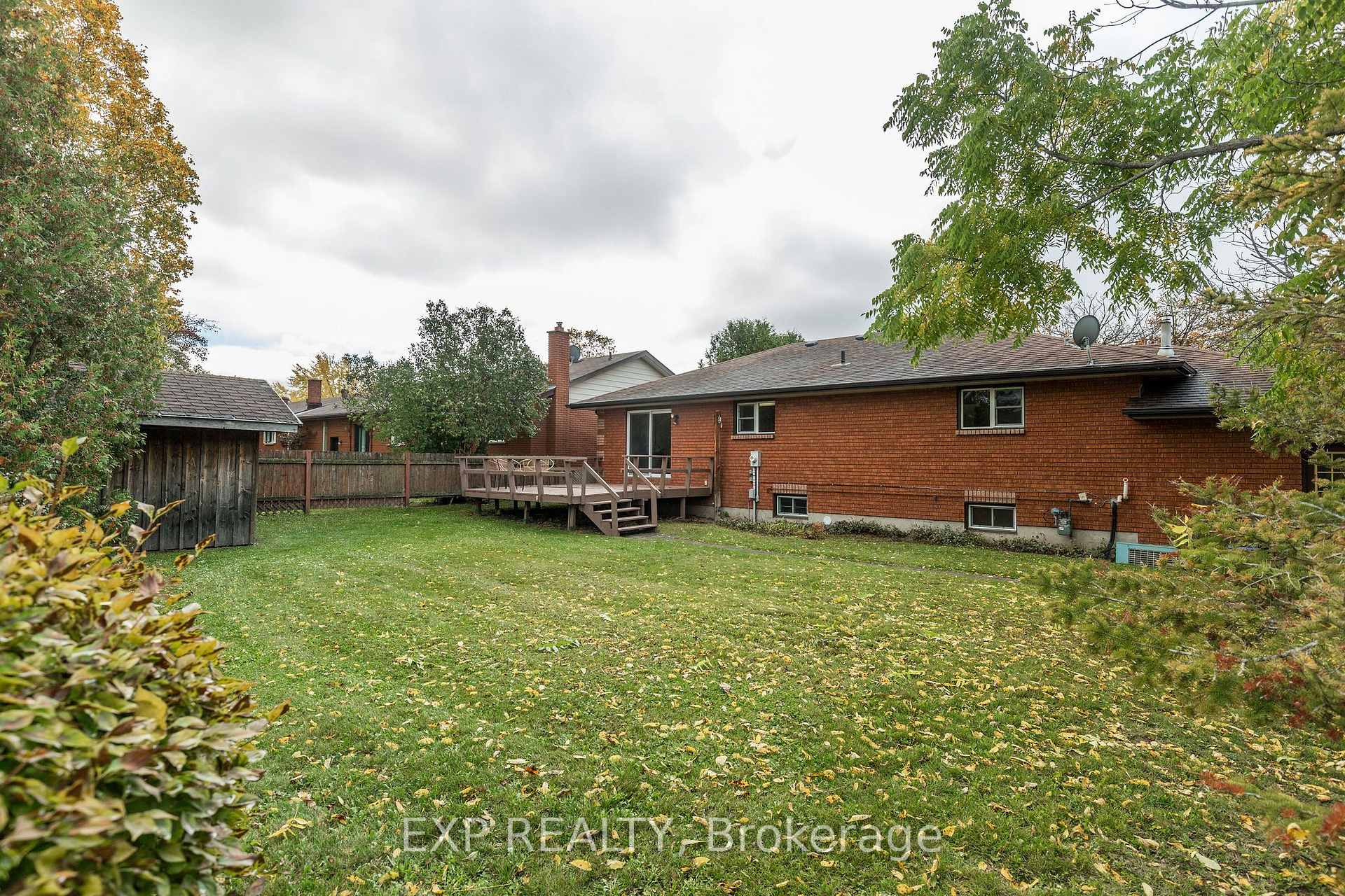 Photo 36 of 33 Shaw Street, Springwater, Elmvale — HOMEH