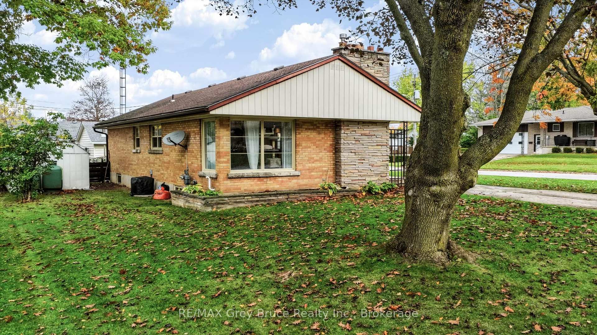 Photo 14 of 112 8th Street S, Arran-Elderslie — HOMEH