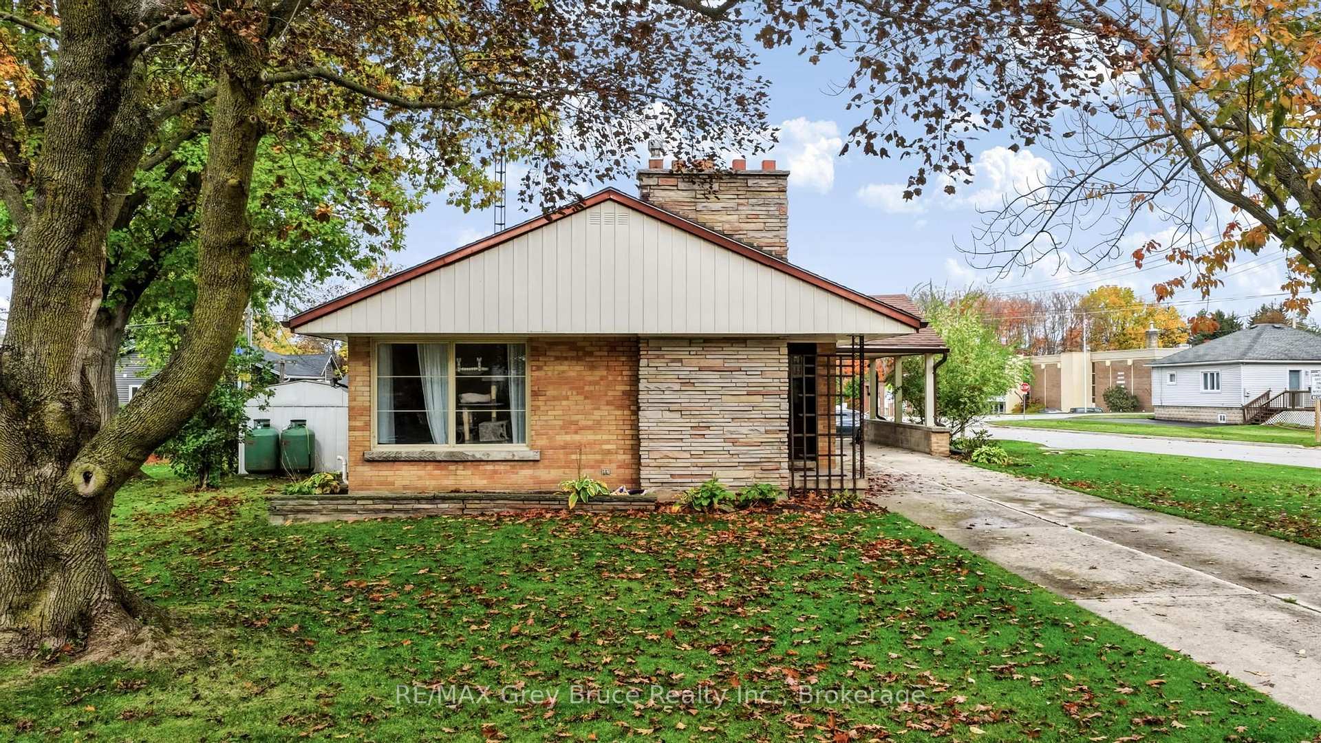 Photo 15 of 112 8th Street S, Arran-Elderslie — HOMEH