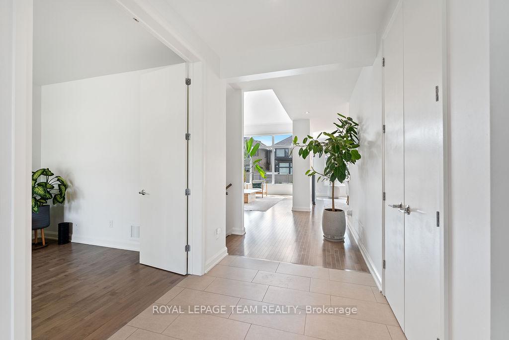Photo 8 of 301 Long Acres Street, Ottawa, Kanata - Bridlewood — HOMEH