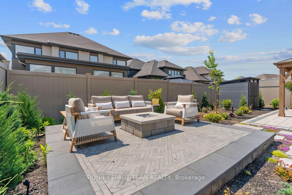 Photo 43 of 301 Long Acres Street, Ottawa, Kanata - Bridlewood — HOMEH