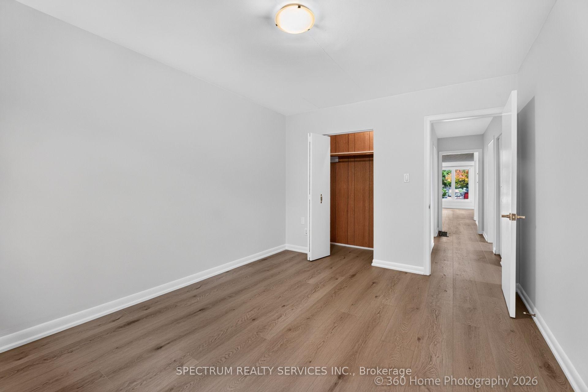 Photo 19 of 37 Newlin Crescent, North York, Glenfield-Jane Heights — HOMEH