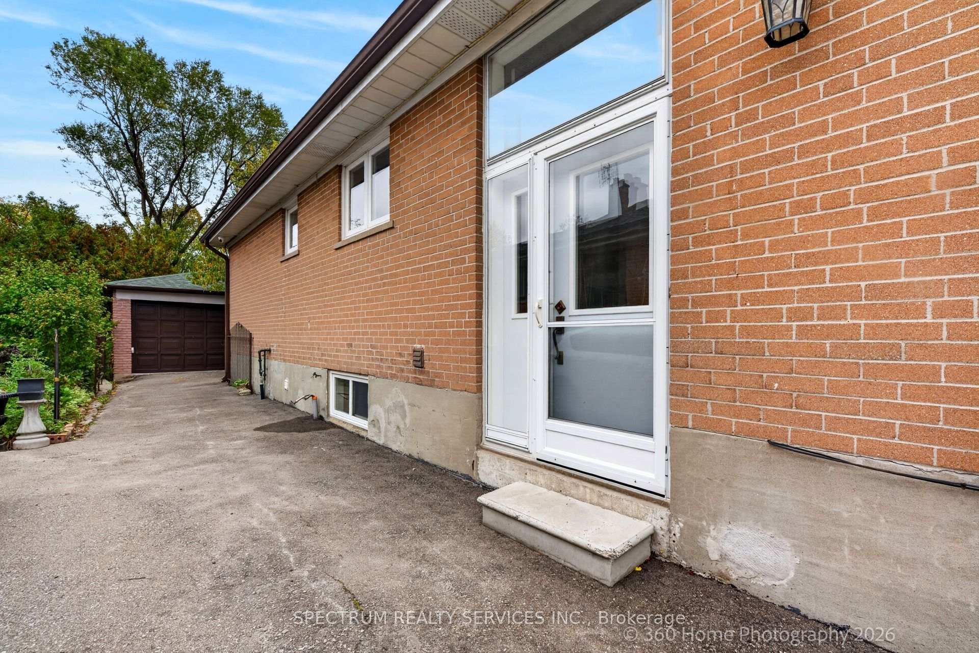 Photo 37 of 37 Newlin Crescent, North York, Glenfield-Jane Heights — HOMEH