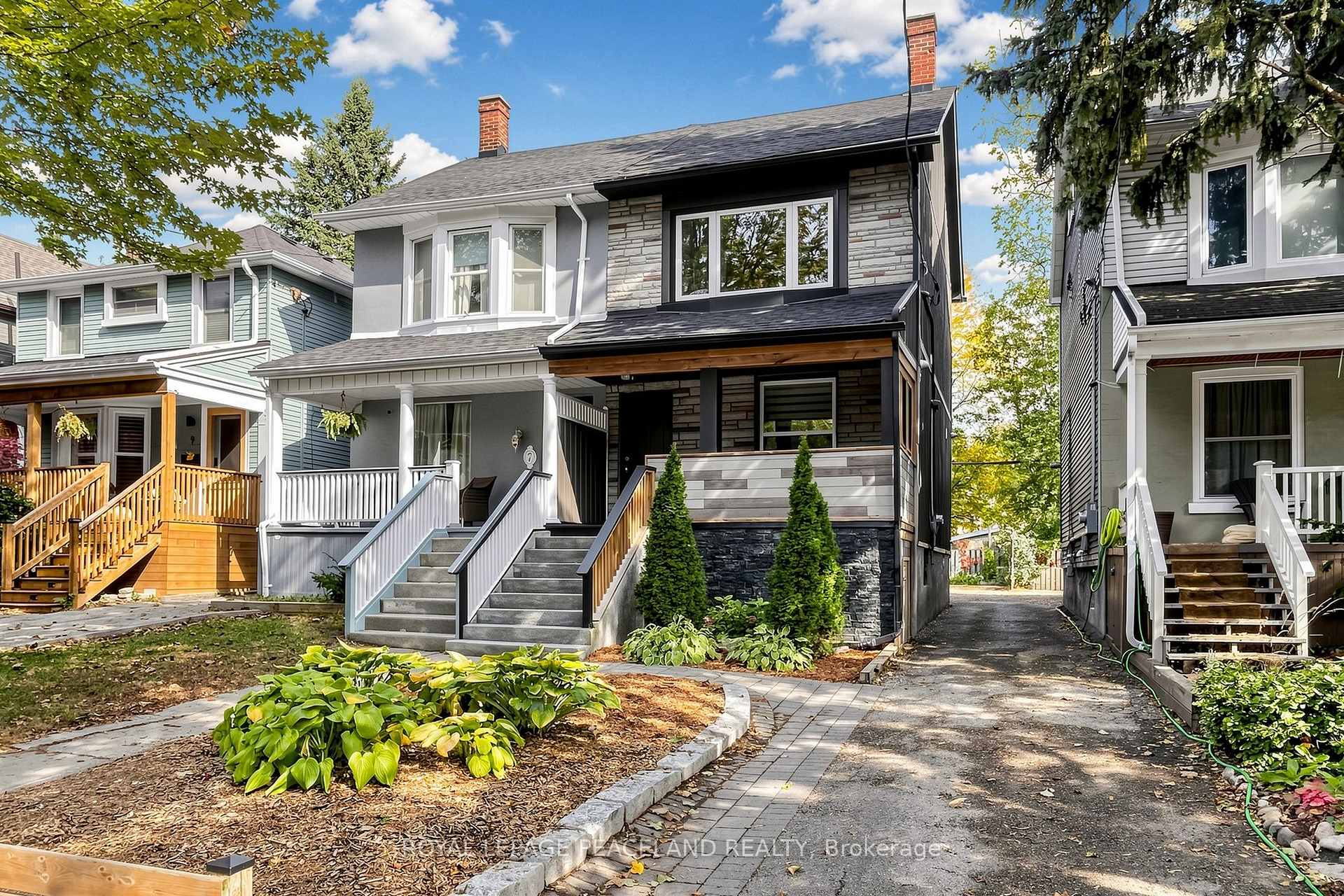 Photo 3 of 5 Herbert Avenue, Toronto, The Beaches — HOMEH
