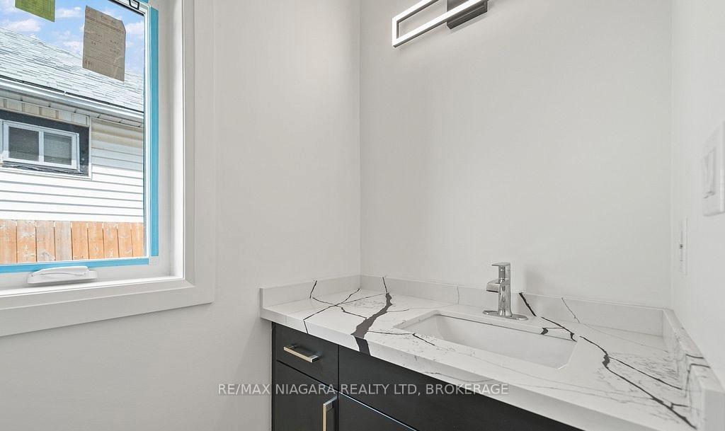 Photo 8 of 185A Rykert Street, St. Catharines, Rykert/Vansickle — HOMEH