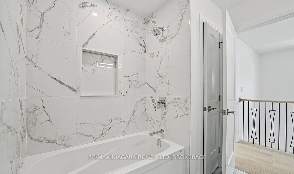 Photo 10 of 185B Rykert Street, St. Catharines, Rykert/Vansickle — HOMEH