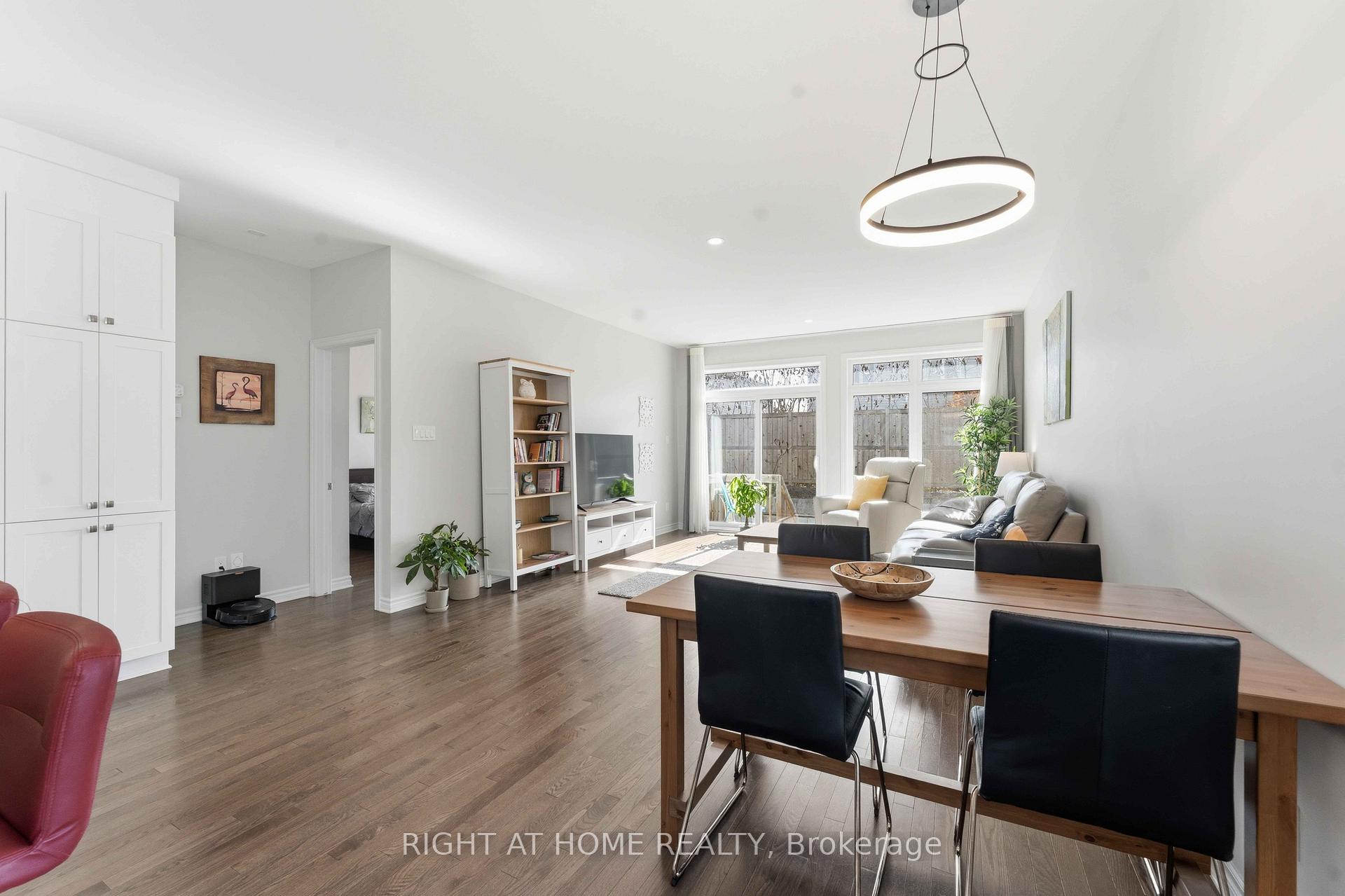 Photo 11 of 272 Maygrass Way, Ottawa, Remainder of Stittsville & Area — HOMEH