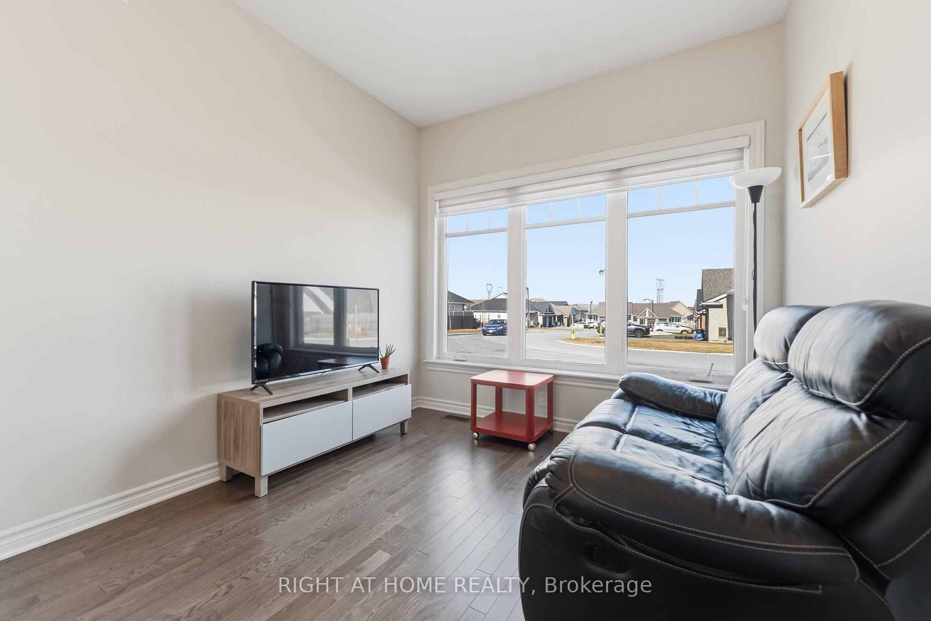 Photo 19 of 272 Maygrass Way, Ottawa, Remainder of Stittsville & Area — HOMEH