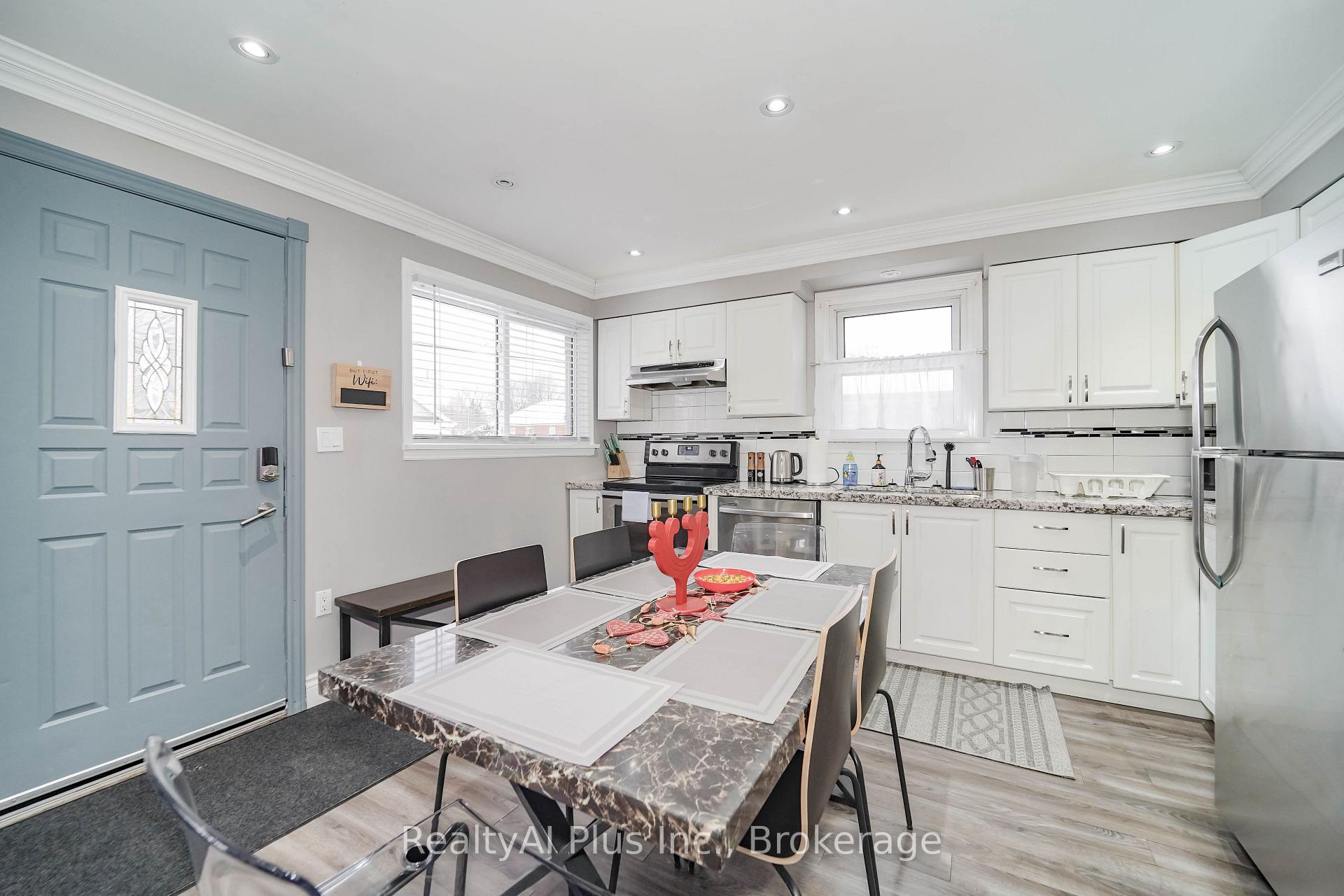 Photo 8 of 137 Banting Avenue, Oshawa, Central — HOMEH