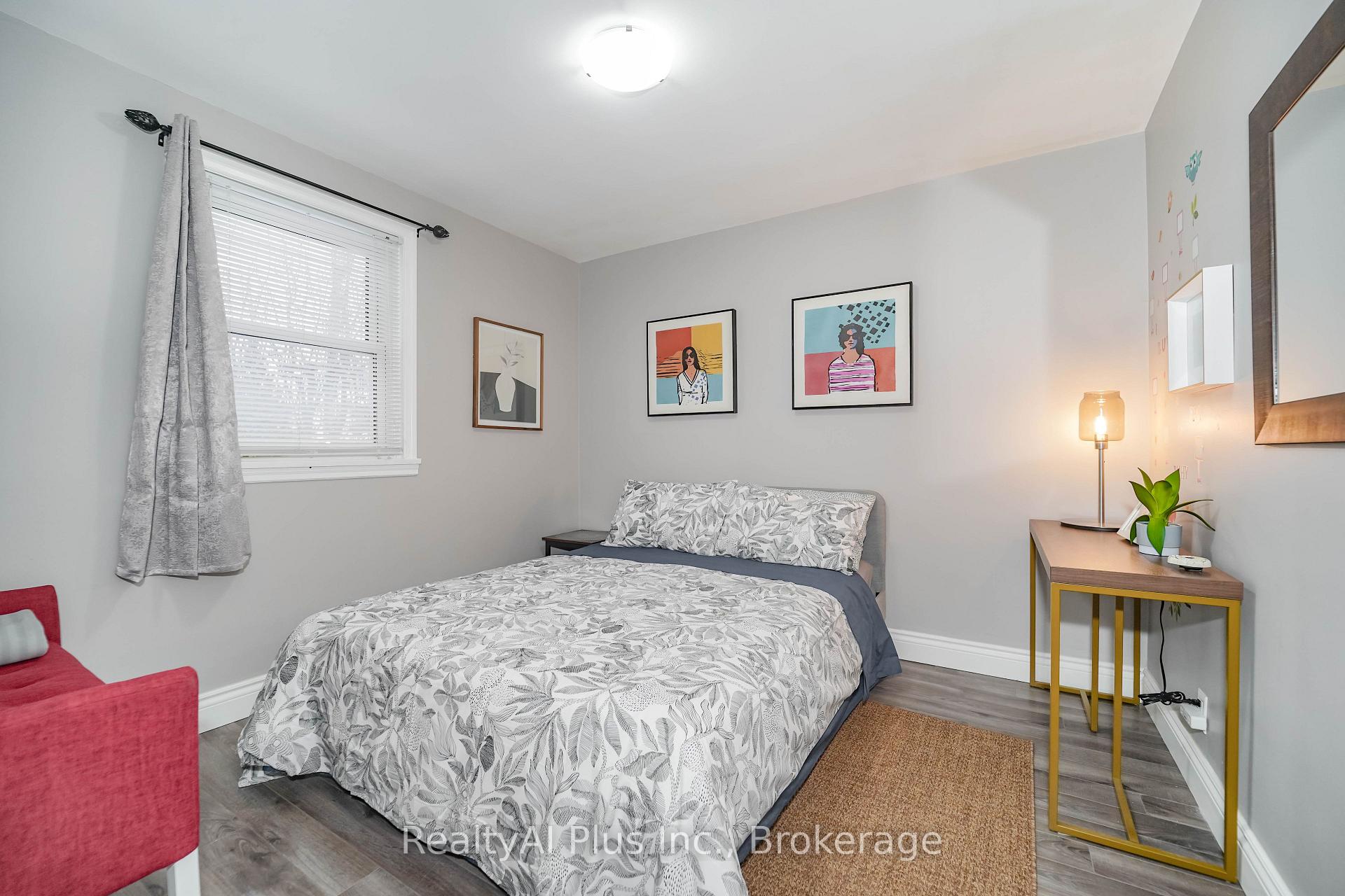 Photo 19 of 137 Banting Avenue, Oshawa, Central — HOMEH