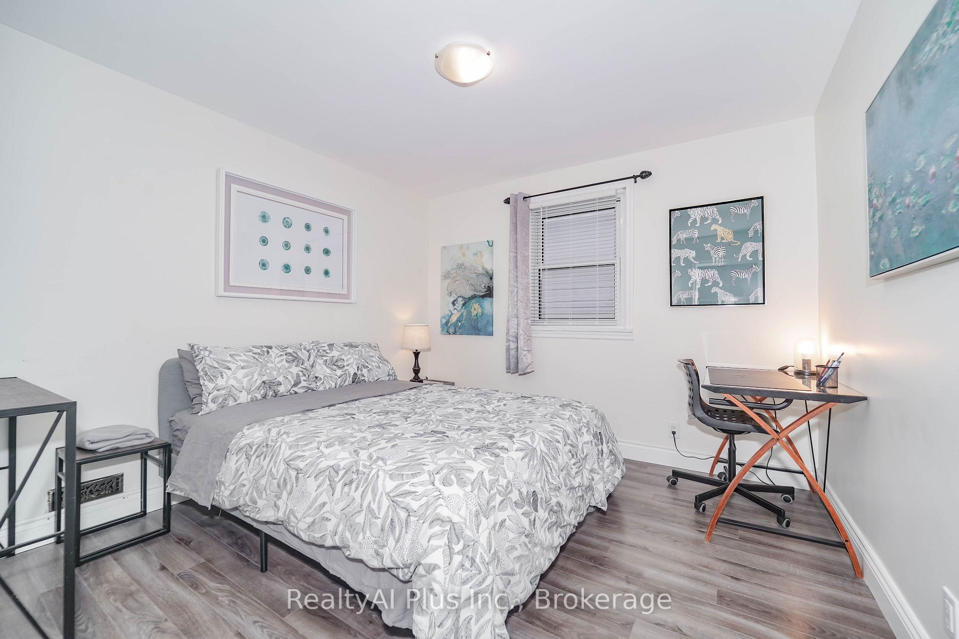 Photo 23 of 137 Banting Avenue, Oshawa, Central — HOMEH
