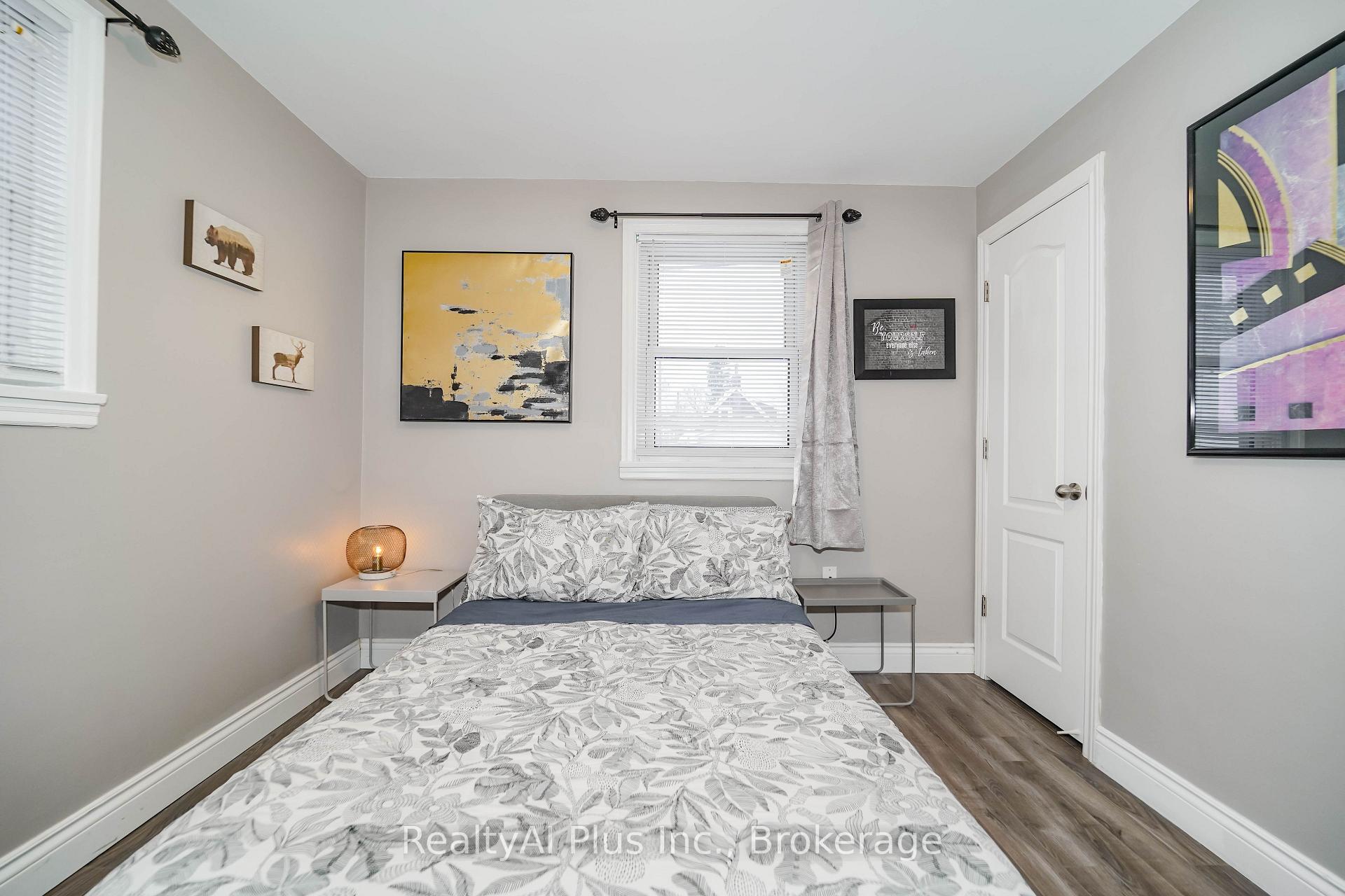 Photo 27 of 137 Banting Avenue, Oshawa, Central — HOMEH