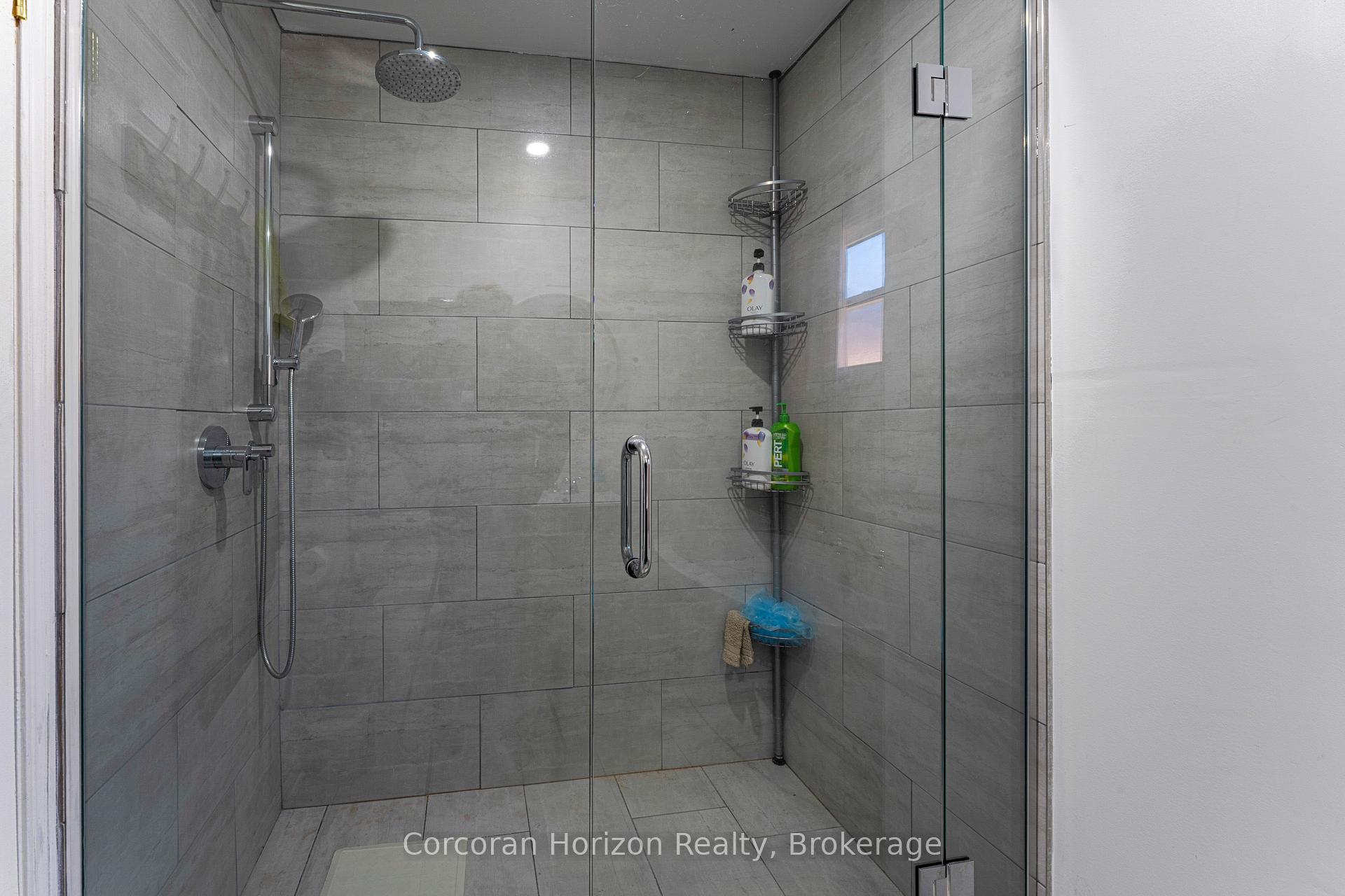 Photo 11 of 17 Taymall Street, Hamilton, Templemead — HOMEH
