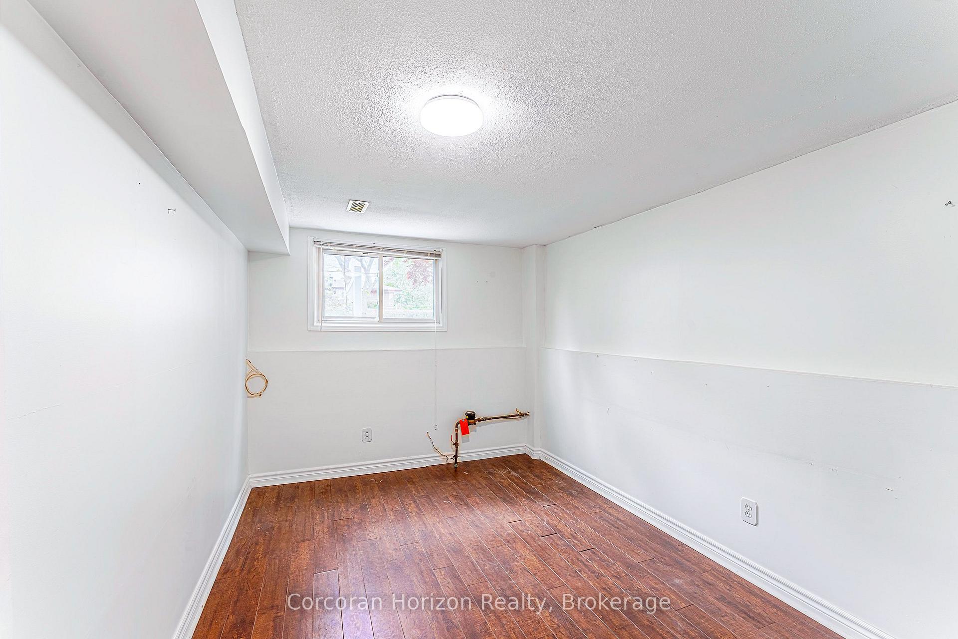 Photo 12 of 17 Taymall Street, Hamilton, Templemead — HOMEH