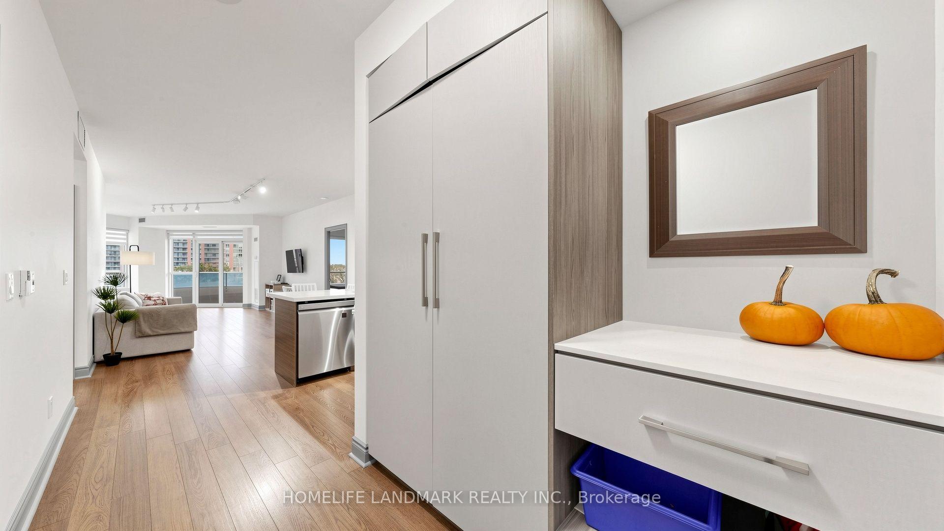 Photo 4 of Unit 258, 23 Cox Boulevard, Markham, Unionville — HOMEH