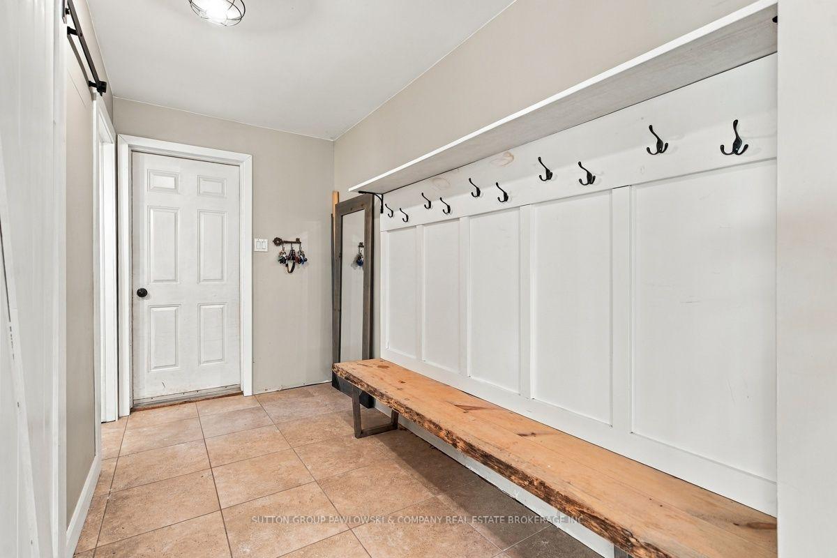 Photo 25 of 2174 Parkhill Drive, North Middlesex, Parkhill — HOMEH