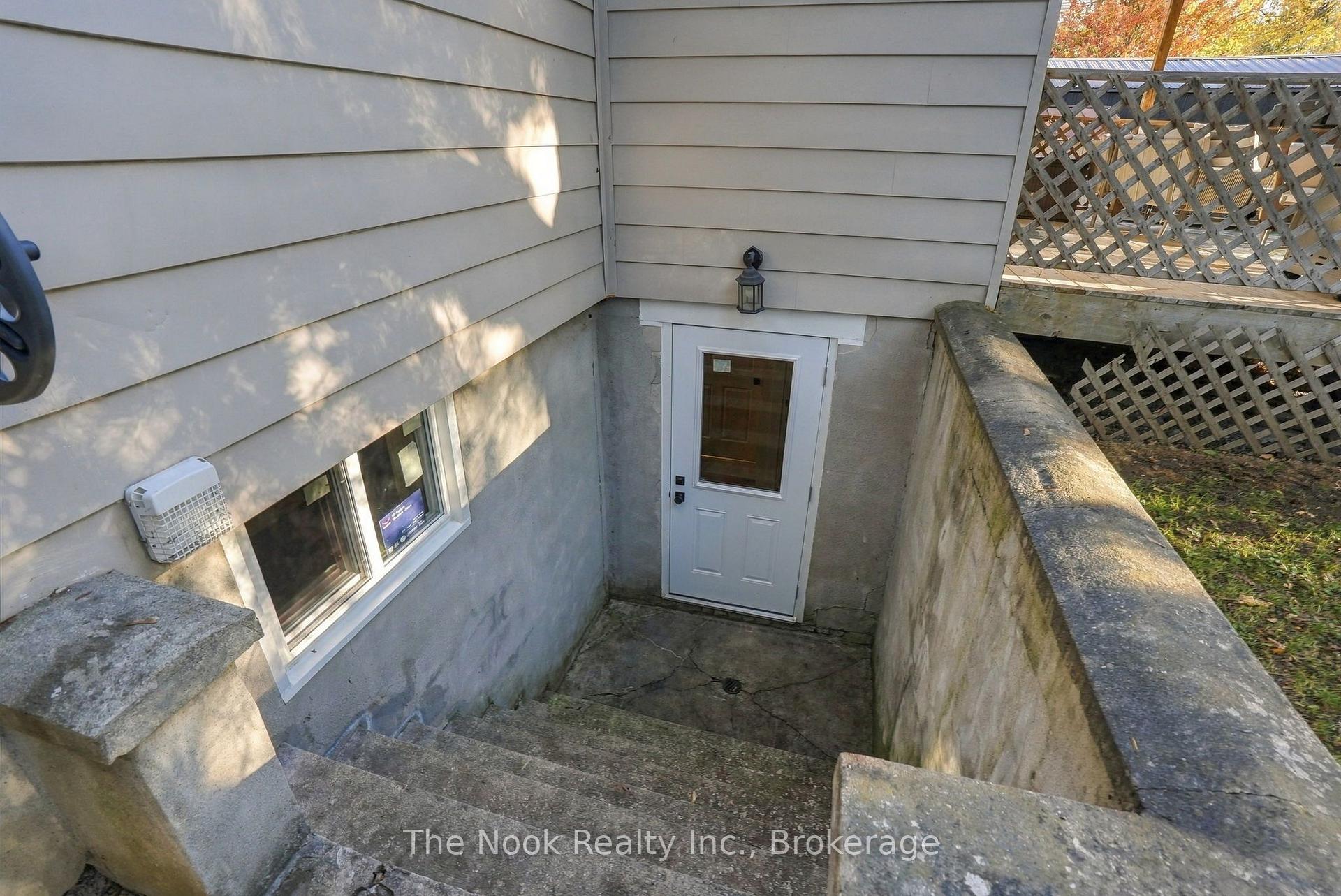 Photo 41 of 28 Purdy Street, Belleville, Belleville Ward — HOMEH