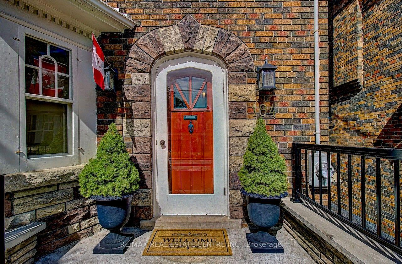 Photo 2 of 194 Lawrence Avenue E, Toronto, Lawrence Park North — HOMEH