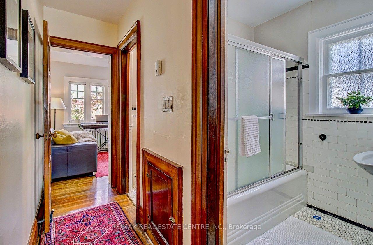 Photo 17 of 194 Lawrence Avenue E, Toronto, Lawrence Park North — HOMEH